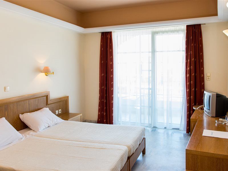 Anita Beach Hotel- Adults Only Rethymno  Exterior photo